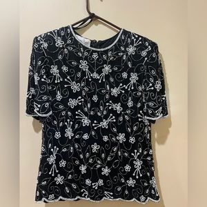 Laurence Kazar, Black & white blouse, beautiful handmade stitching, like new, XL